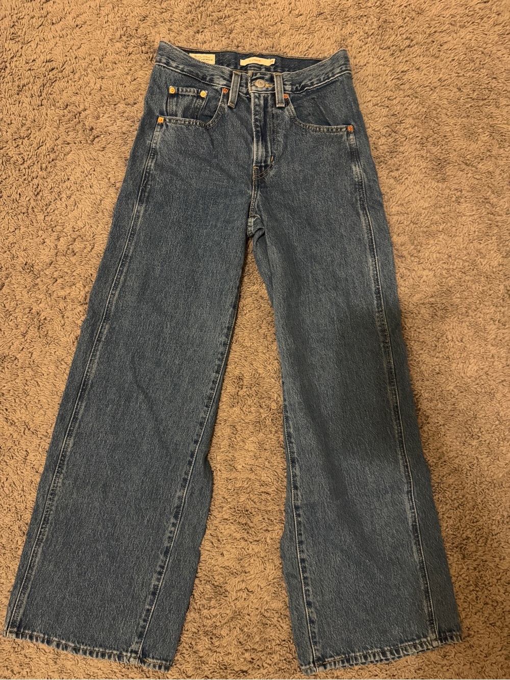 Levi's Wide-Leg XL STRAIGHT High-Rise Jeans - Dark Blue Wash